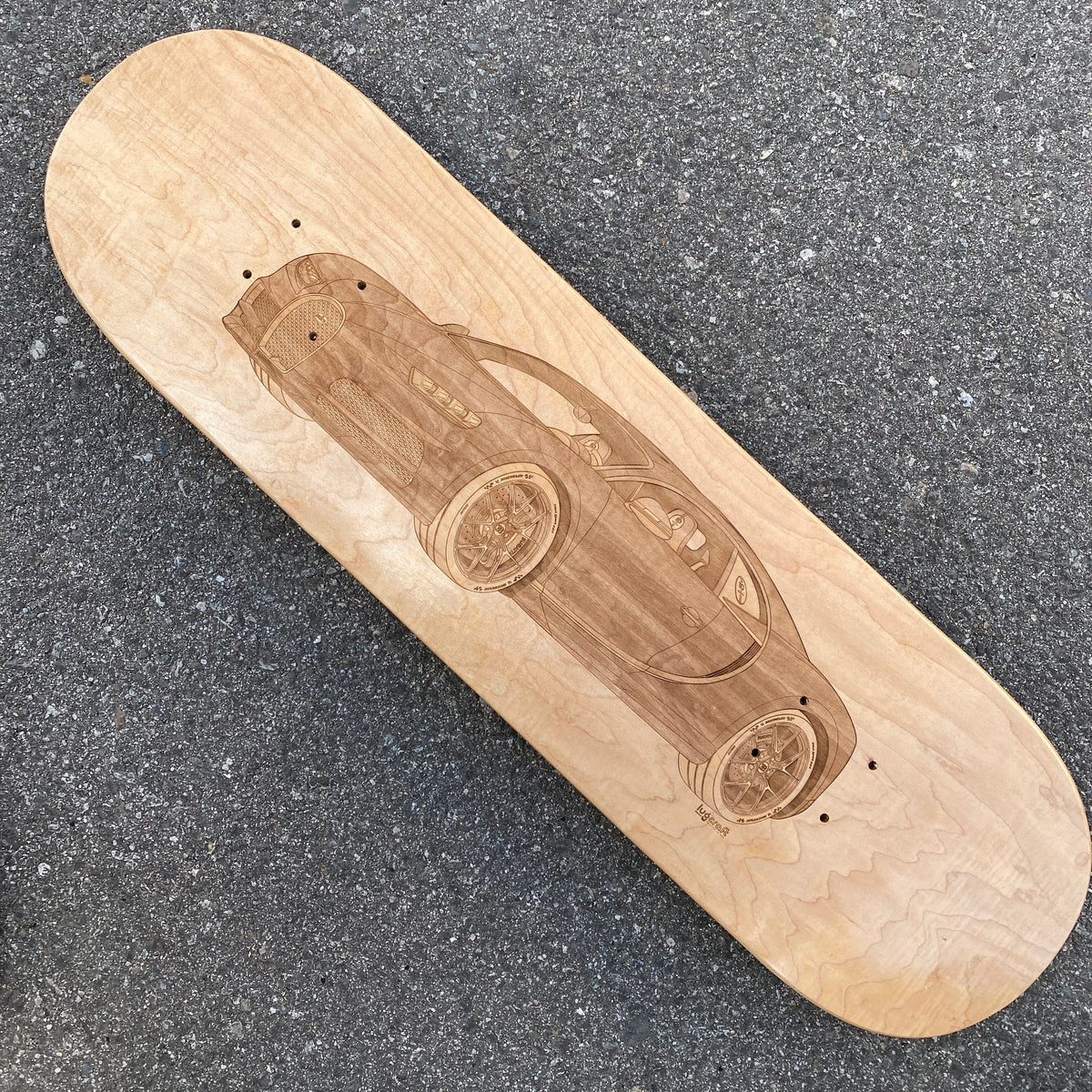 Bugatti Chiron Skateboard Deck Art